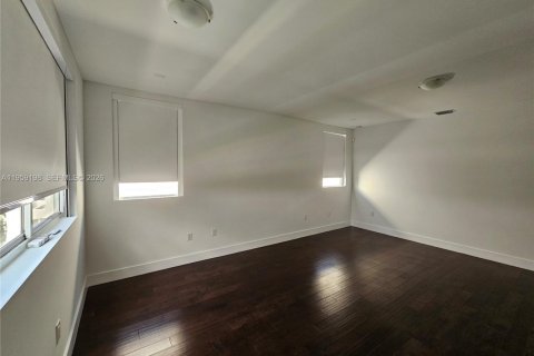 Купить виллу или дом в Дорал, Флорида 5 спален, 336.31м2, № 2079462 - фото 15