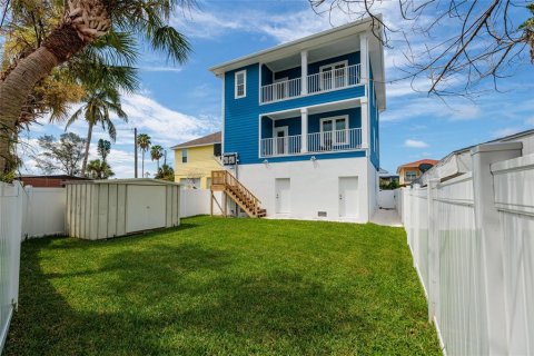 Propiedad comercial en venta en Madeira Beach, Florida, 4 dormitorios, 174.66 m2 № 1848546 - foto 25