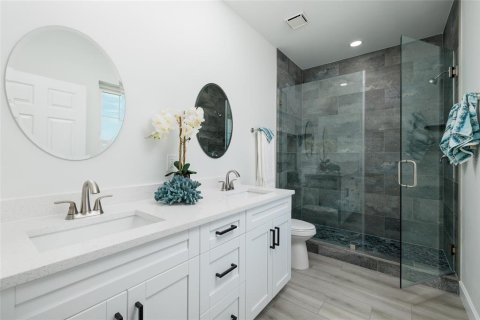 Propiedad comercial en venta en Madeira Beach, Florida, 4 dormitorios, 174.66 m2 № 1848546 - foto 17