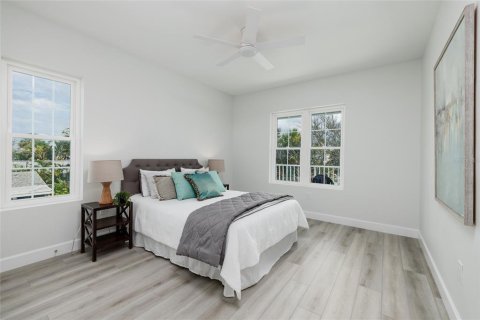 Propiedad comercial en venta en Madeira Beach, Florida, 4 dormitorios, 174.66 m2 № 1848546 - foto 19