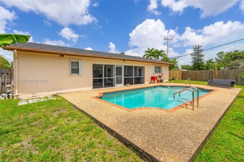 Casa en venta en Margate, Florida, 3 dormitorios, 153.75 m2 № 2186068 - foto 18