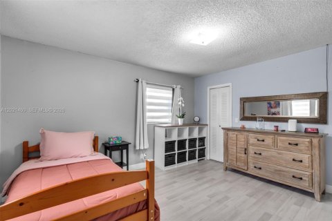 Casa en venta en Margate, Florida, 3 dormitorios, 153.75 m2 № 2186068 - foto 8