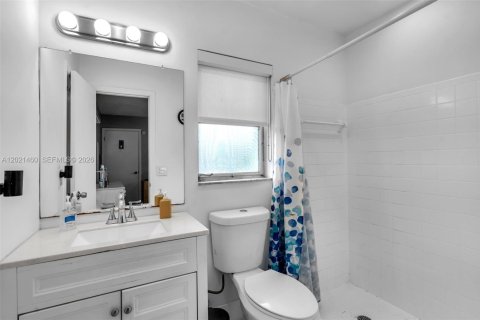 Casa en venta en Margate, Florida, 3 dormitorios, 153.75 m2 № 2186068 - foto 11
