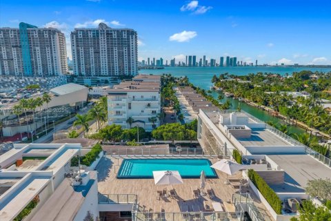 Купить кондоминиум в Майами-Бич, Флорида 3 спальни, 162.11м2, № 1985711 - фото 21