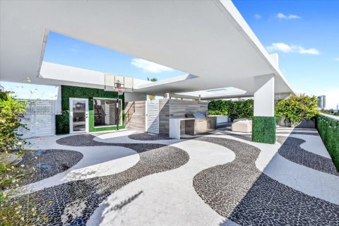 Купить кондоминиум в Майами-Бич, Флорида 3 спальни, 162.11м2, № 1985711 - фото 18