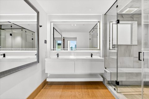 Купить кондоминиум в Майами-Бич, Флорида 3 спальни, 162.11м2, № 1985711 - фото 13