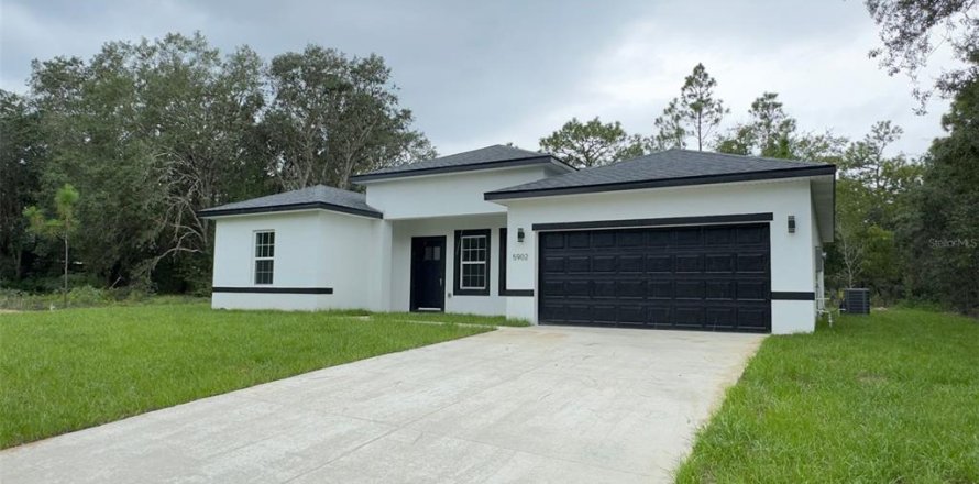 Villa ou maison à Citrus Springs, Floride 4 chambres, 154.22 m2 № 1903649