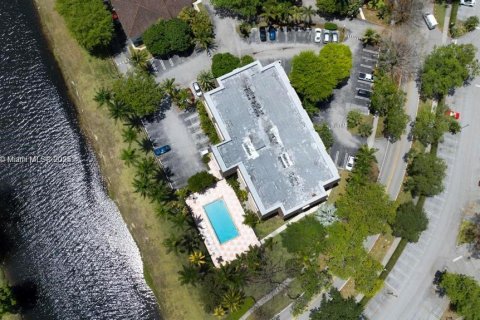 Copropriété à vendre à Miami, Floride: 1 chambre, 65.96 m2 № 2015949 - photo 23