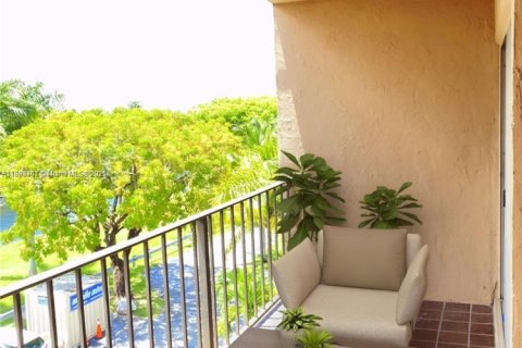 Copropriété à vendre à Miami, Floride: 1 chambre, 65.96 m2 № 2015949 - photo 15