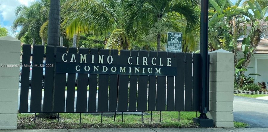 Condo à Miami, Floride, 1 chambre  № 2015949