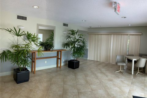 Copropriété à vendre à Miami, Floride: 1 chambre, 65.96 m2 № 2015949 - photo 16