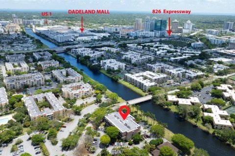 Copropriété à vendre à Miami, Floride: 1 chambre, 65.96 m2 № 2015949 - photo 20