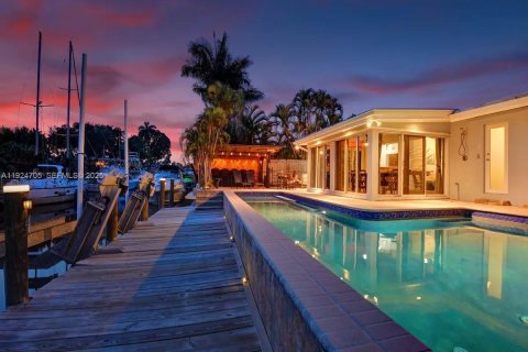 House in Fort Lauderdale, Florida 3 bedrooms, 146.04 sq.m. № 1982804 - photo 2