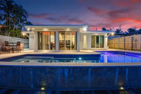 House in Fort Lauderdale, Florida 3 bedrooms, 146.04 sq.m. № 1982804 - photo 3