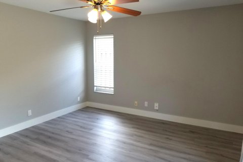 Propiedad comercial en alquiler en Hobe Sound, Florida, 2 dormitorios, 107.4 m2 № 1208825 - foto 1
