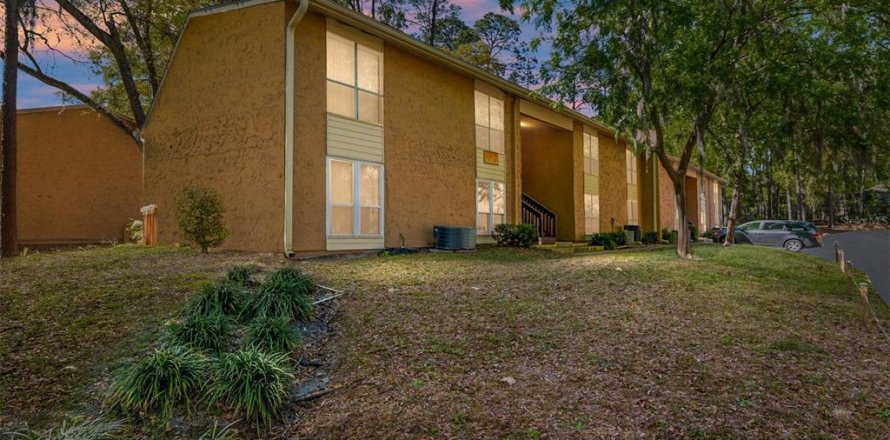 Condo in Gainesville, Florida, 3 bedrooms  № 1583343