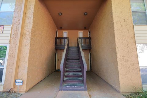 Condo in Gainesville, Florida, 3 bedrooms  № 1583343 - photo 24