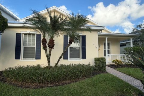House in Port St. Lucie, Florida 2 bedrooms, 133.78 sq.m. № 2380164