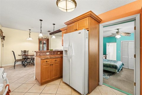 Casa en venta en Tampa, Florida, 3 dormitorios, 109.07 m2 № 2093973 - foto 13