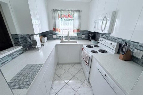 Condominio en Deerfield Beach, Florida, 1 dormitorio № 2146926
