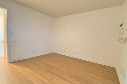 Купить кондоминиум в Уэст-Палм-Бич, Флорида 1 спальня, 49.42м2, № 1996915 - фото 13