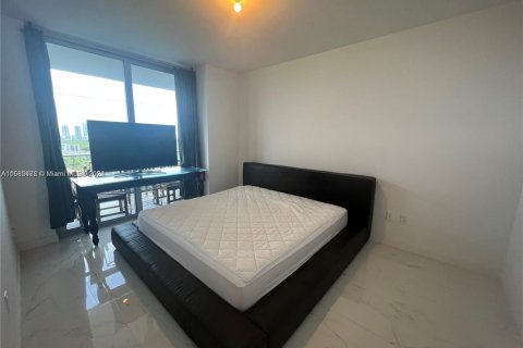 Condo in North Miami Beach, Florida, 1 bedroom  № 2412851 - photo 6