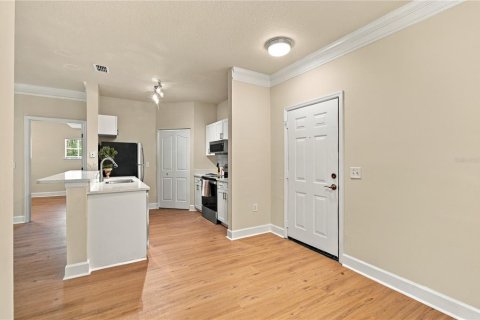 Copropriété à vendre à Tampa, Floride: 2 chambres, 107.58 m2 № 2432712 - photo 7