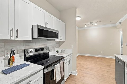 Copropriété à vendre à Tampa, Floride: 2 chambres, 107.58 m2 № 2432712 - photo 16