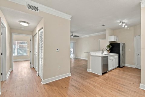 Copropriété à vendre à Tampa, Floride: 2 chambres, 107.58 m2 № 2432712 - photo 10