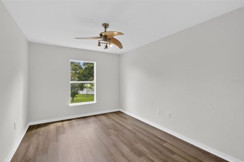 House in Auburndale, Florida 4 bedrooms, 281.77 sq.m. № 1894994 - photo 30