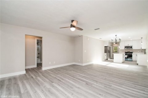Casa en venta en Waldo, Florida, 3 dormitorios, 129.78 m2 № 1745222 - foto 8
