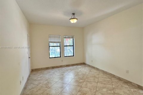 Apartment in Hollywood, Florida 2 bedrooms, 83.61 sq.m. № 2001952 - photo 6