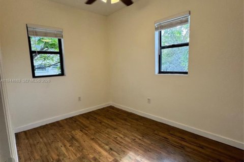 Apartment in Hollywood, Florida 2 bedrooms, 83.61 sq.m. № 2001952 - photo 11