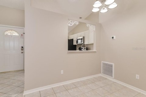 Villa ou maison à louer à Orlando, Floride: 3 chambres, 116.87 m2 № 2408090 - photo 6