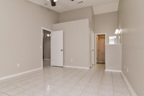 Villa ou maison à louer à Orlando, Floride: 3 chambres, 116.87 m2 № 2408090 - photo 10