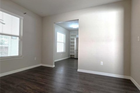 House in Gainesville, Florida 3 bedrooms, 138.89 sq.m. № 2200368 - photo 11