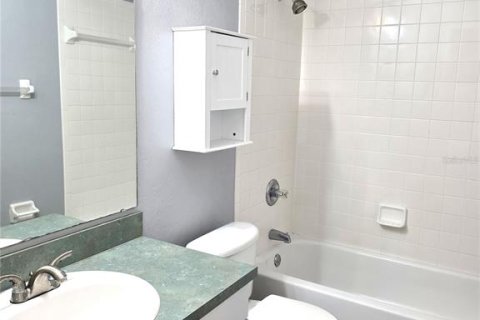 House in Gainesville, Florida 3 bedrooms, 138.89 sq.m. № 2200368 - photo 21