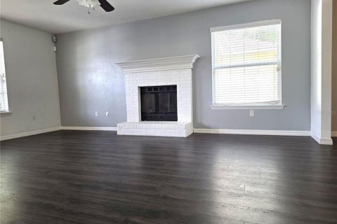 House in Gainesville, Florida 3 bedrooms, 138.89 sq.m. № 2200368 - photo 6
