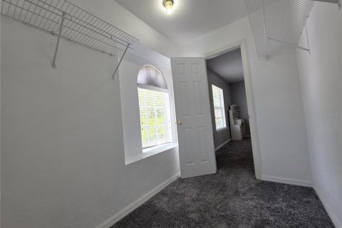 House in Gainesville, Florida 3 bedrooms, 138.89 sq.m. № 2200368 - photo 28
