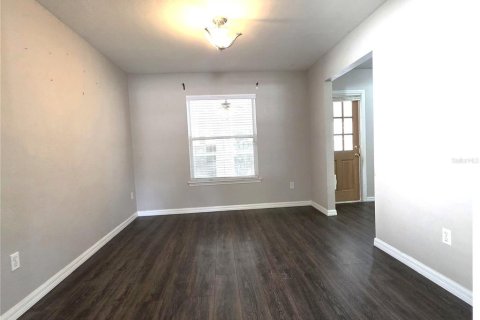 House in Gainesville, Florida 3 bedrooms, 138.89 sq.m. № 2200368 - photo 10