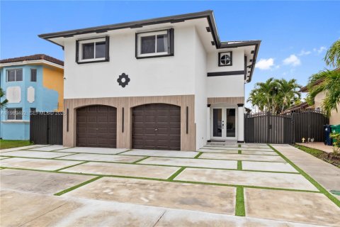 Купить виллу или дом в Майами, Флорида 4 спальни, 188.78м2, № 2051886 - фото 2