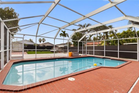 Купить виллу или дом в Майами, Флорида 4 спальни, 188.78м2, № 2051886 - фото 13