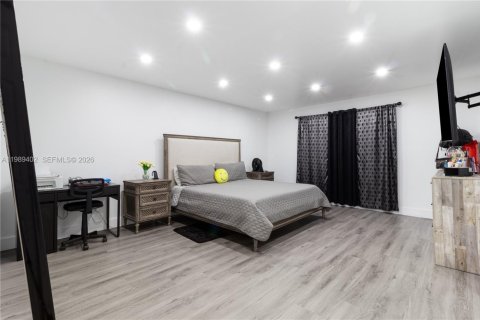 Купить виллу или дом в Майами, Флорида 4 спальни, 188.78м2, № 2051886 - фото 17