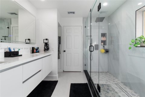 Купить виллу или дом в Майами, Флорида 4 спальни, 188.78м2, № 2051886 - фото 20