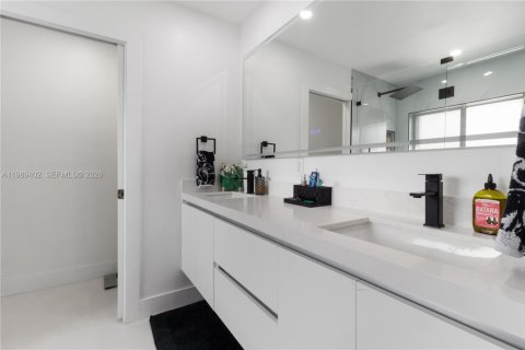 Купить виллу или дом в Майами, Флорида 4 спальни, 188.78м2, № 2051886 - фото 18