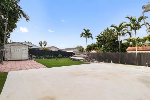 Купить виллу или дом в Майами, Флорида 4 спальни, 188.78м2, № 2051886 - фото 16