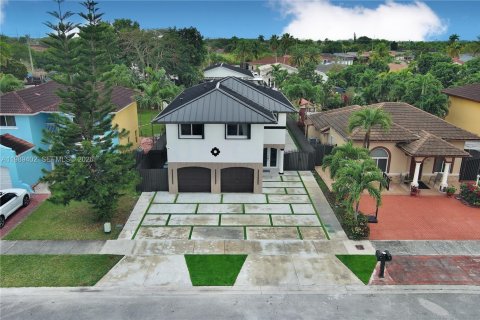 Купить виллу или дом в Майами, Флорида 4 спальни, 188.78м2, № 2051886 - фото 27