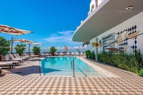 Condominio en alquiler en Miami, Florida, 1 dormitorio, 78.87 m2 № 2027777 - foto 26