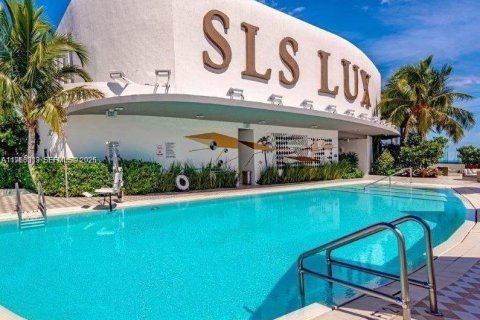 Condominio en alquiler en Miami, Florida, 1 dormitorio, 78.87 m2 № 2027777 - foto 24