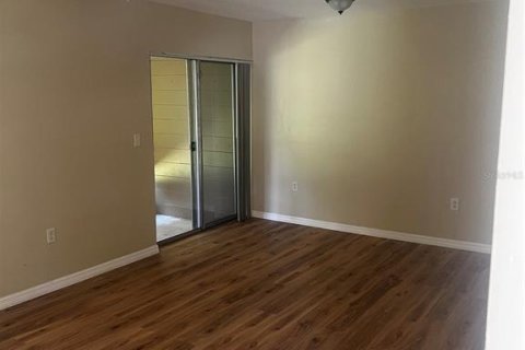 Copropriété à louer à Deltona, Floride: 2 chambres, 83.33 m2 № 2390813 - photo 3